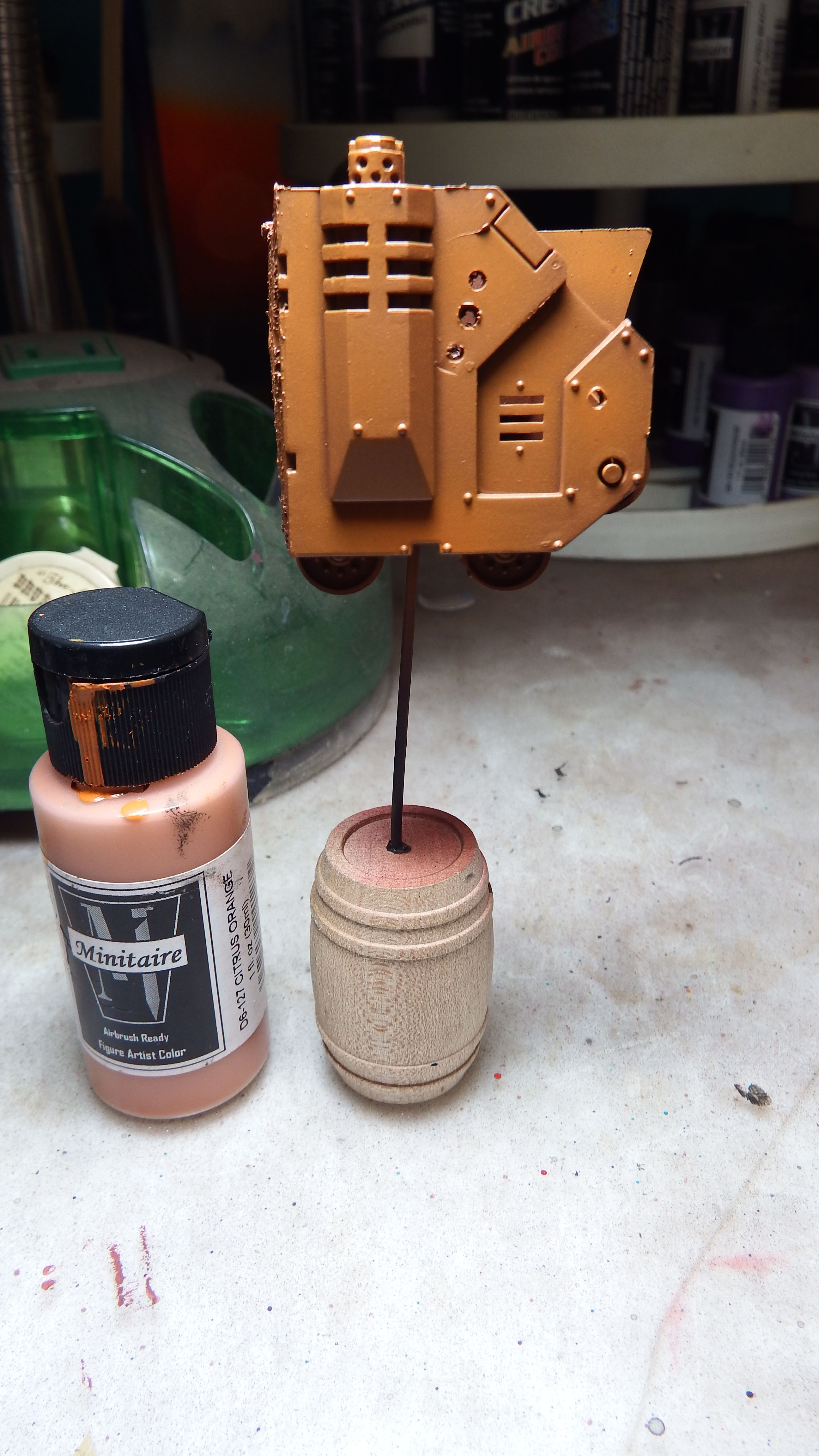 VALLEJO AIRBRUSH - MODEL AIR - SURFACE PRIMER GERMAN RED BROWN 200ML -  74.605