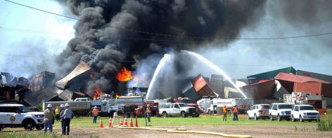 AP_Train_Collision_Texas_er_160629_12x5_1600