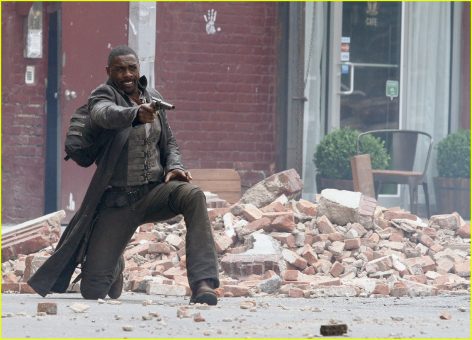 idris-elba-battles-jackie-earle-haley-on-dark-tower-set-29