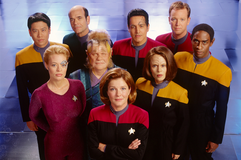 voyager-cast