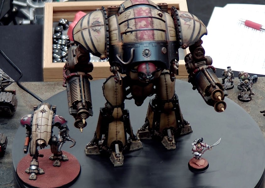 Claw looks like the AdMech knight... 