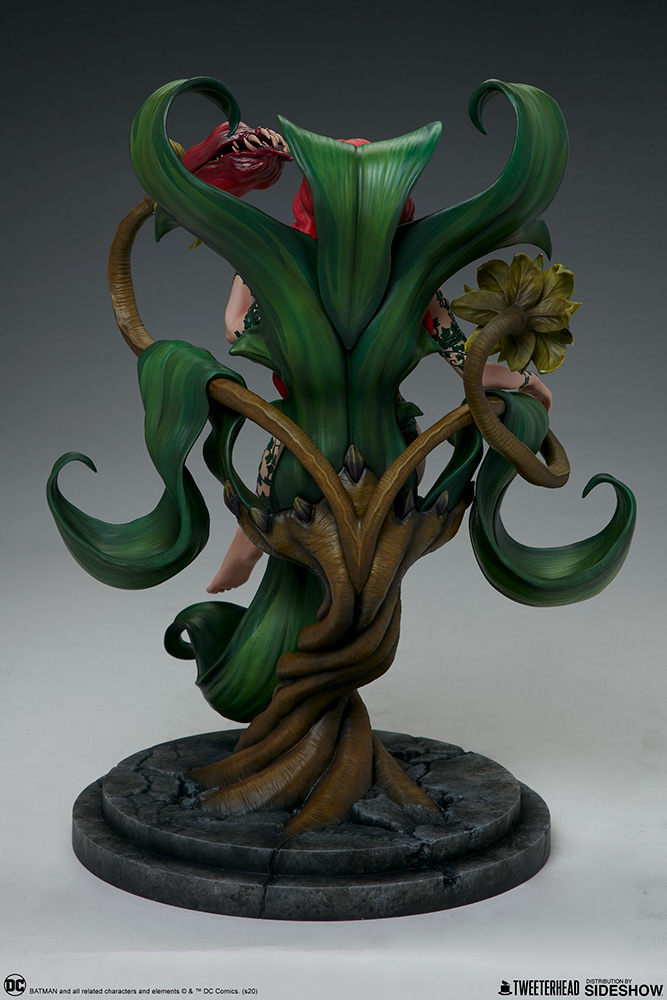 Poison Ivy statue