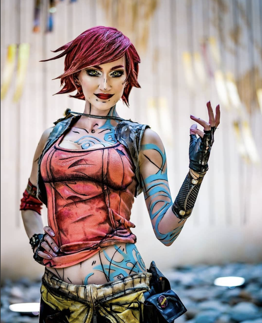 Cosplay: 'Borderlands' Lilith has Unbelievable Powers - Bell of Souls