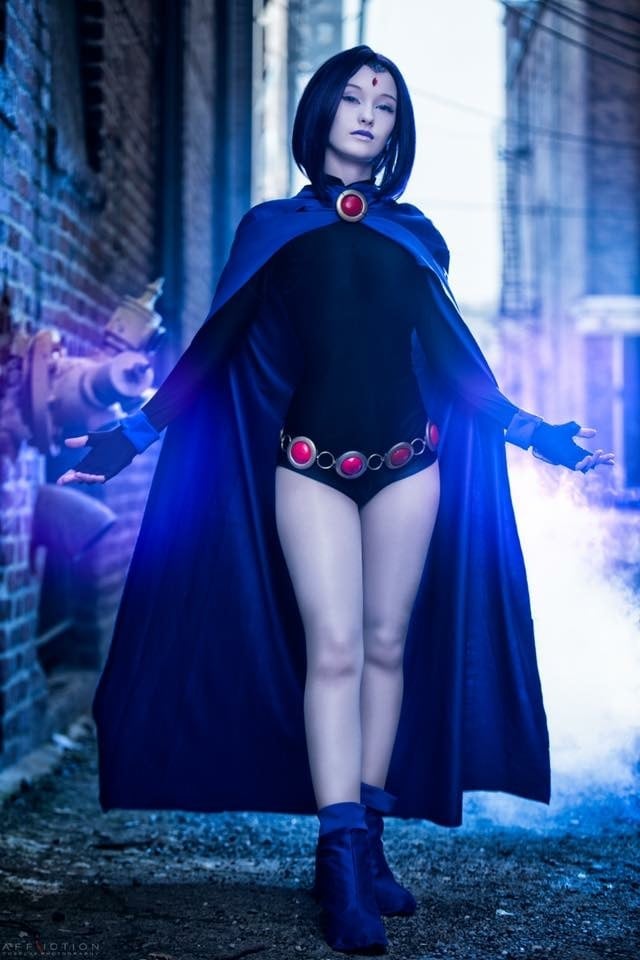 Cosplay da Ravena  Teen titans cosplay, Cosplay woman, Dc cosplay