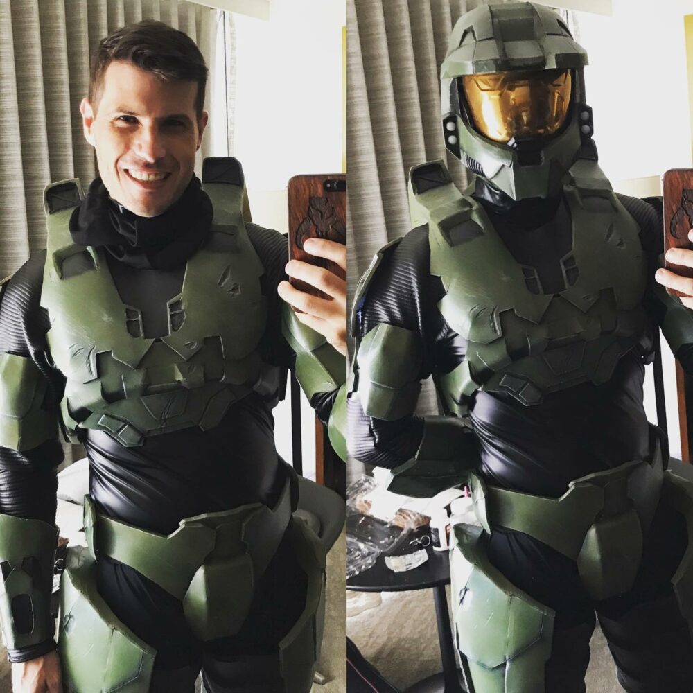Halo's Master Chief Cosplay Needs a Weapon - Bell of Lost Souls