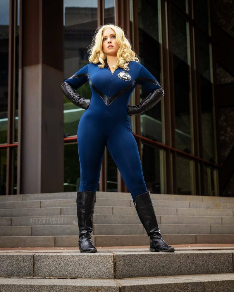 These Fantastic Four Sue Storm Cosplays Are Anything But Invisible