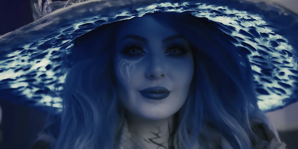 Jessica Nigri's Dark Blue Hair Transformation - wide 2