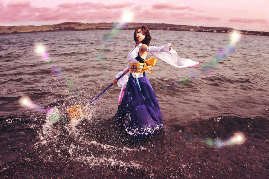 Yuna de Final Fantasy X ganha vida em cosplay incrível