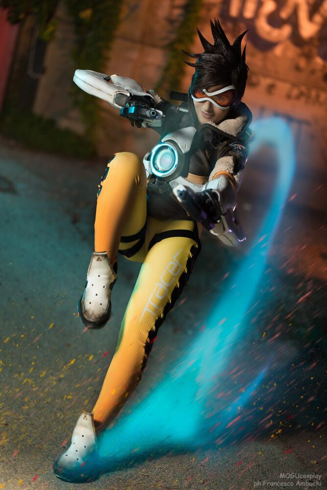 Tracer from Overwatch 1 cosplay by fenixfatalist : r/gaming