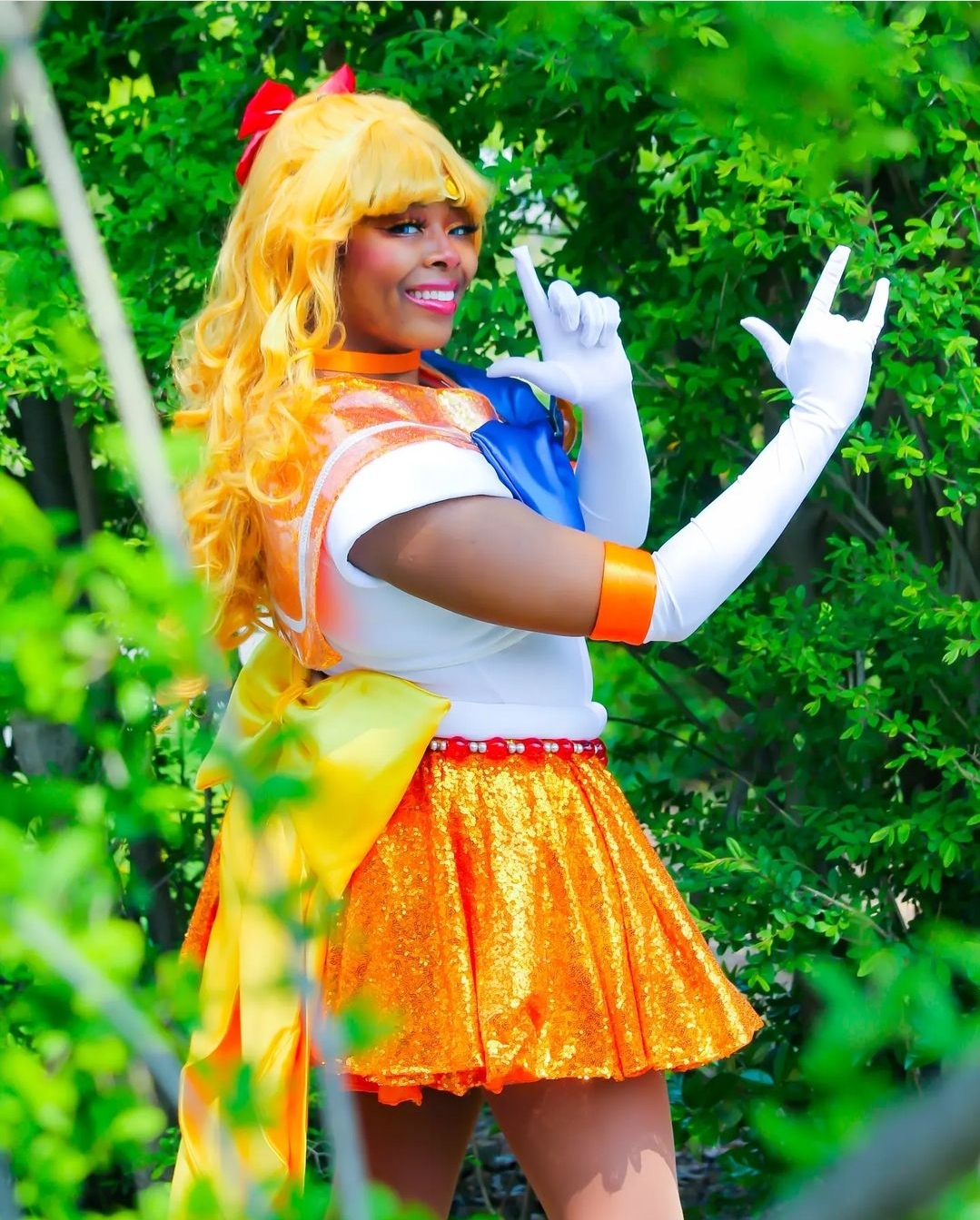 Fight For Love and Beauty With This Sailor Venus Cosplay - Bell of Lost  Souls