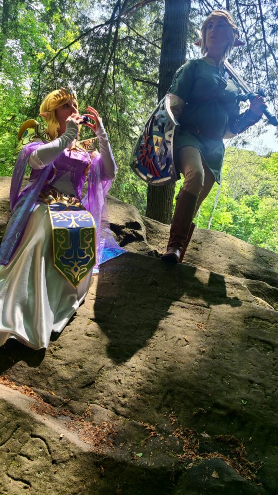 These Legend of Zelda Cosplays Will Lead You to Hyrule - Bell of Lost Souls