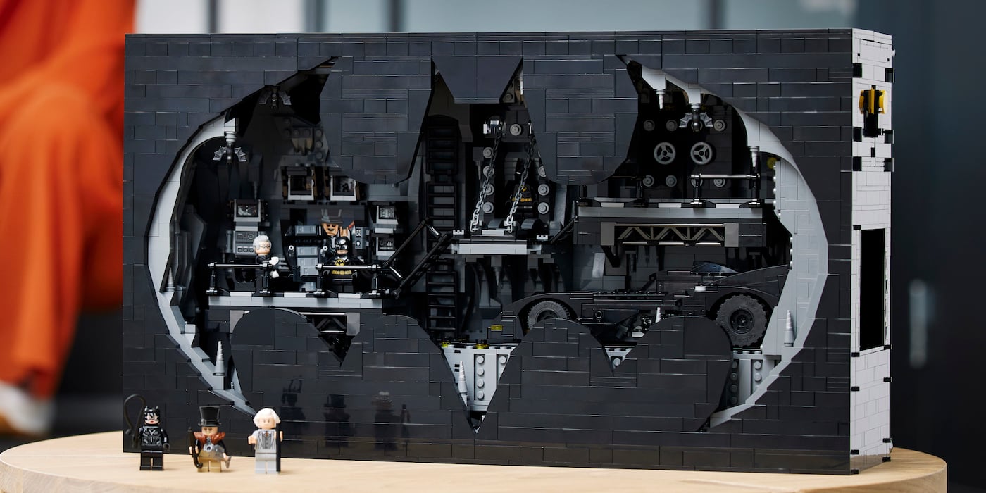 Lego Unveils Batman Returns Batcave Set – The Hollywood Reporter