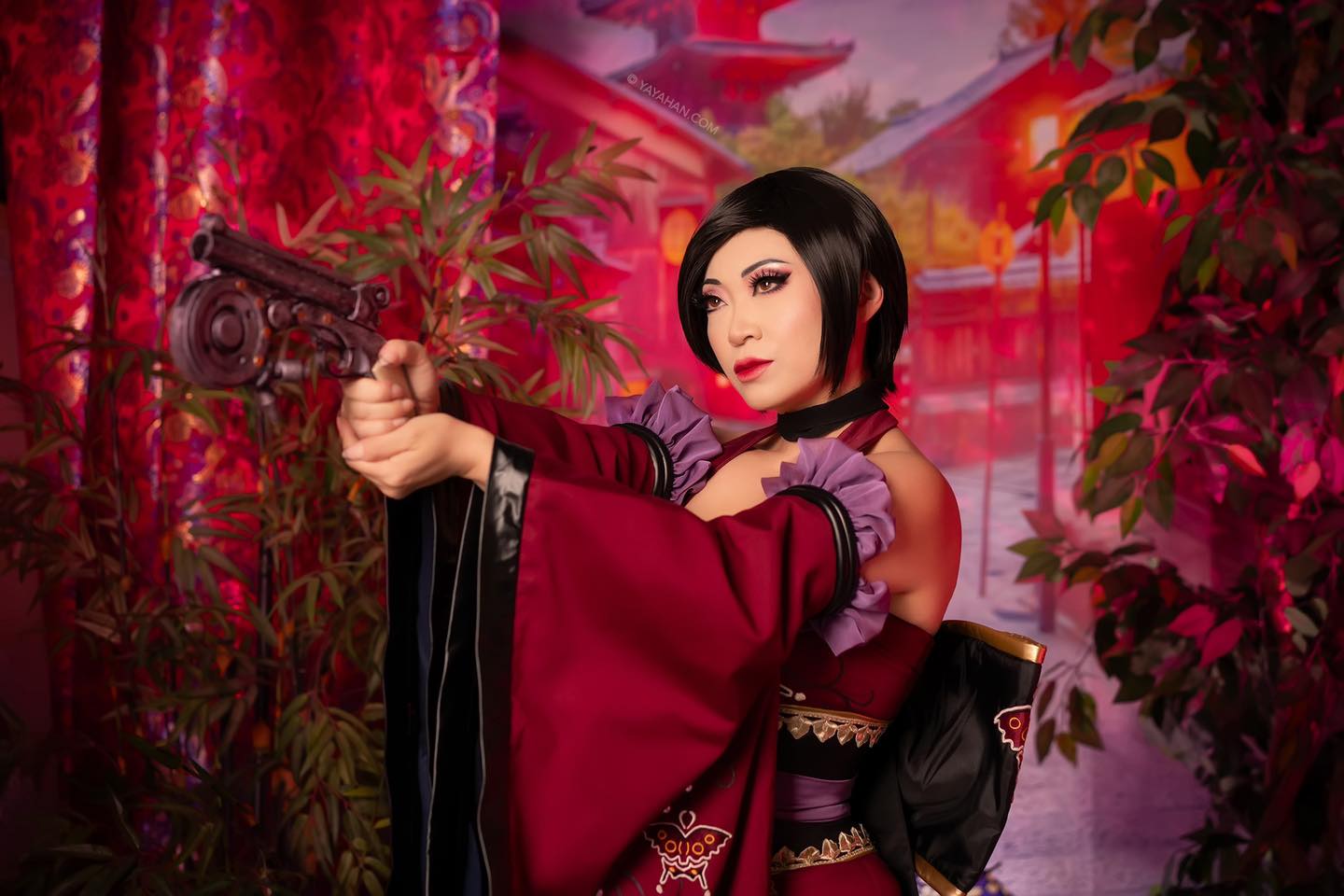 Resident Evil' Celebrity Cosplayer Yaya Han Discusses Conventions -  DragonCon 2023 - Bell of Lost Souls