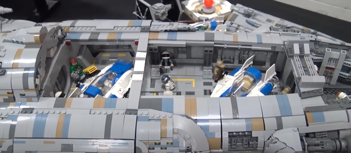 LEGO mc80 hanger